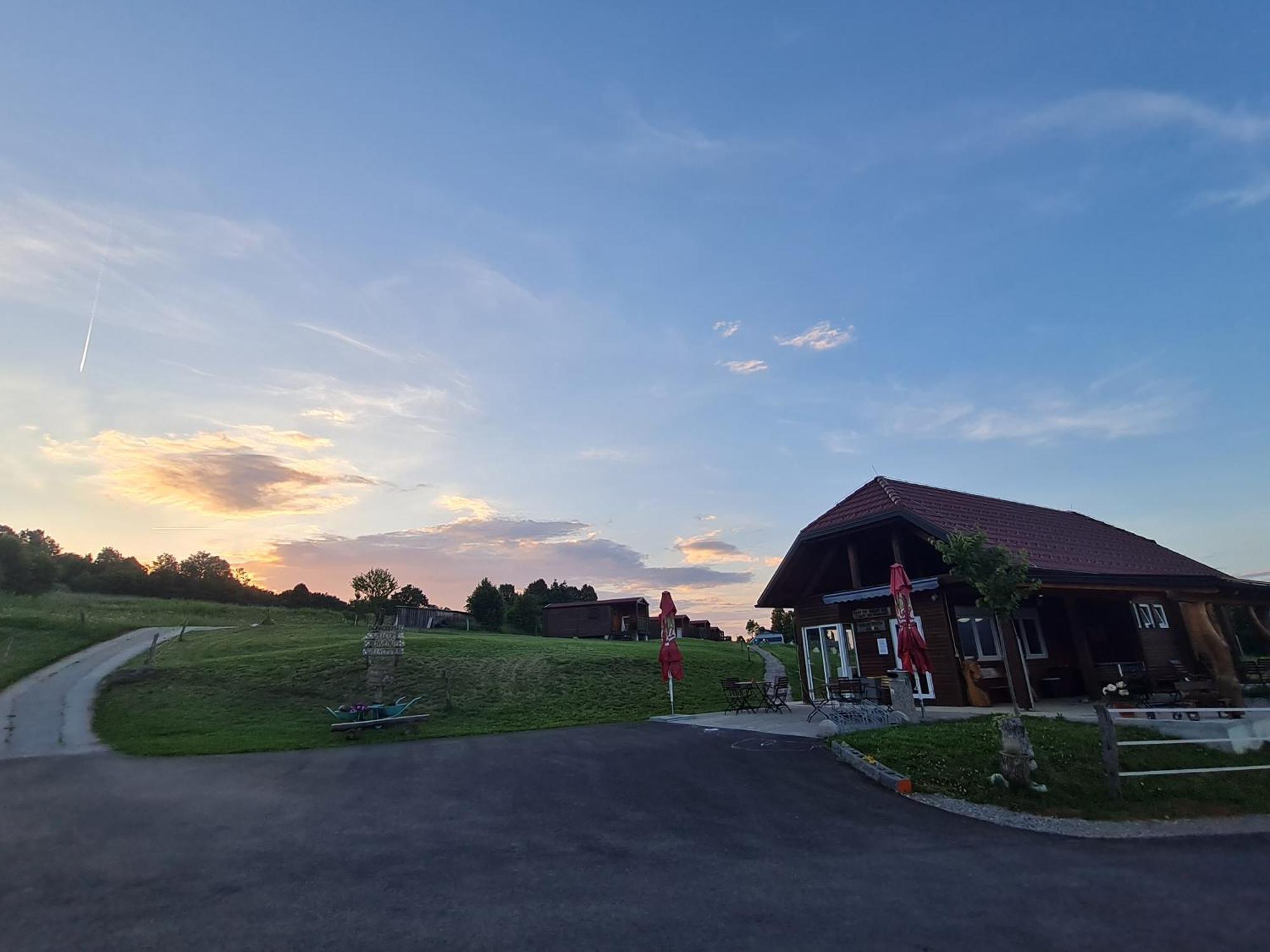 מלון פיבקה Camp The Sunrise Hill מראה חיצוני תמונה